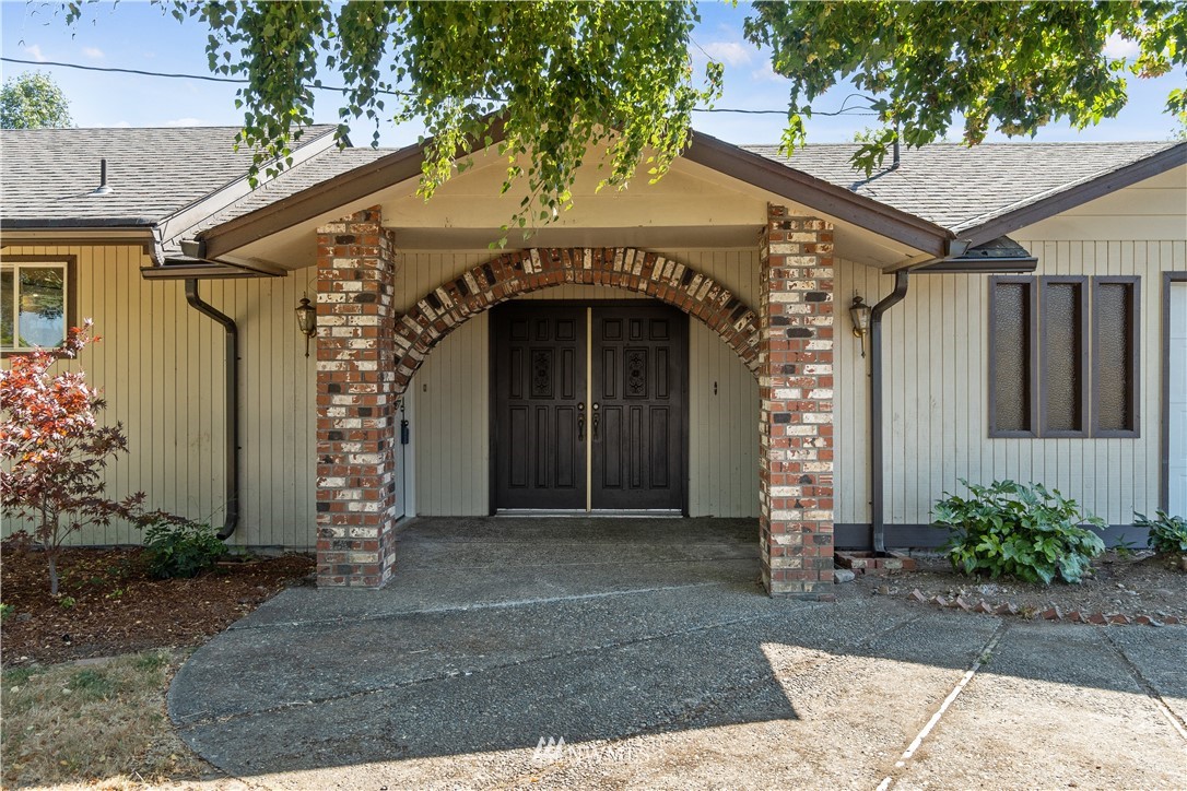 1812 Bishop Road Chehalis, WA 98532 - Photo 6 of 40
