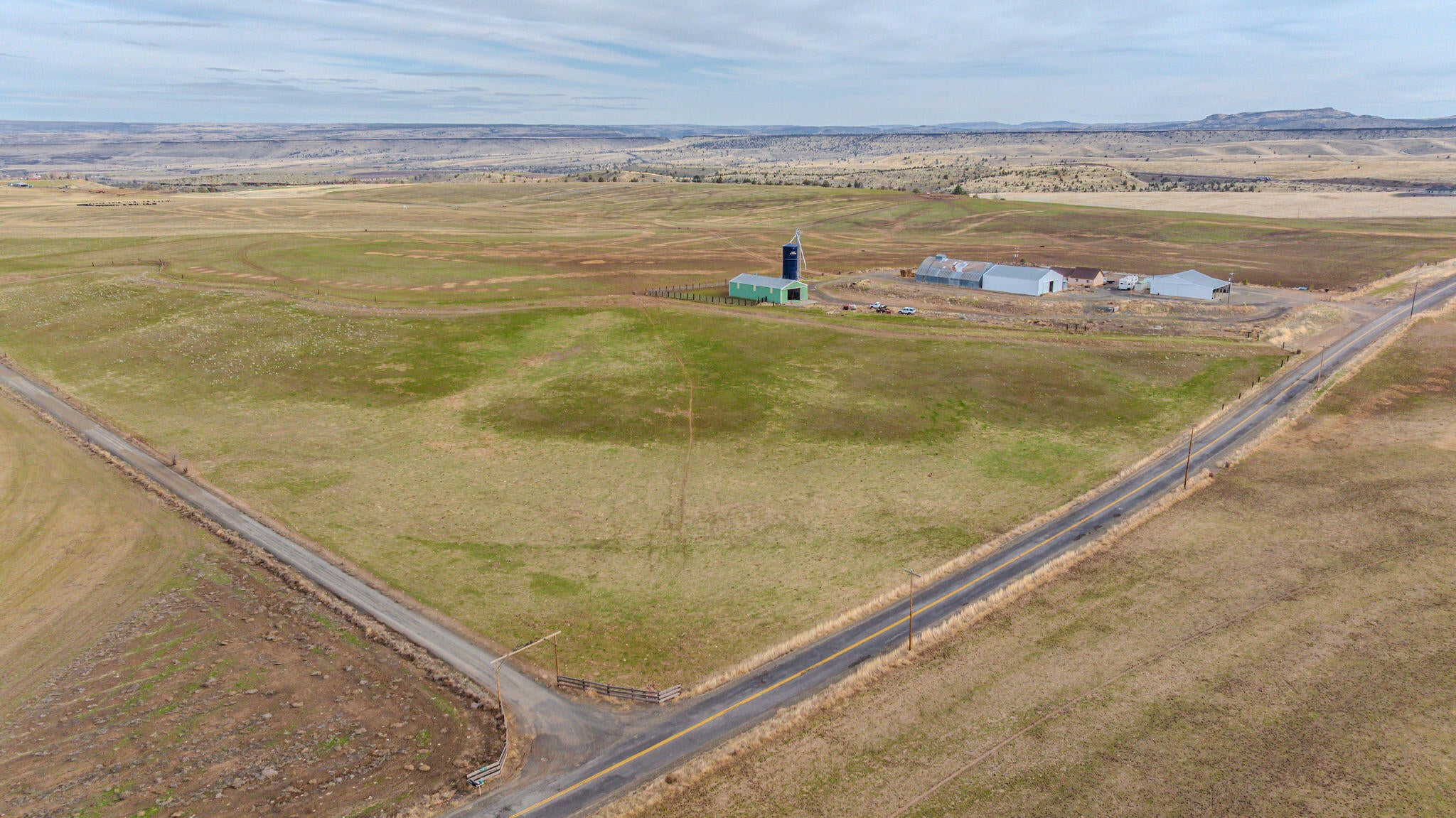 7507 Northeast Quaale Road Madras, OR 97741 - Photo 25 of 71 DJI_20250308100101_0041_D-HDR
