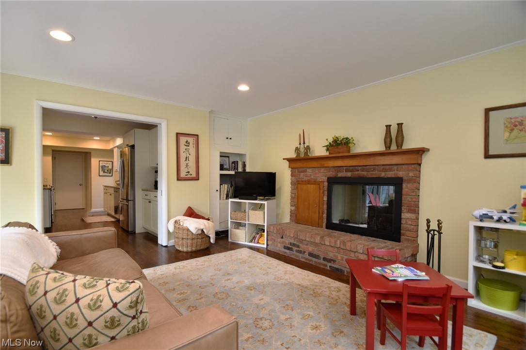 2677 Coventry Road Cleveland, OH 44120 - Photo 10 of 19 Gallery Image 10