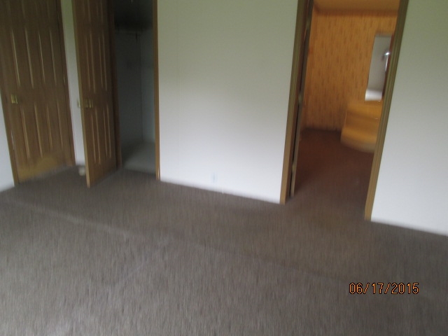 9104 Yoder Road Yoder, IN 46798 - Photo 13 of 15