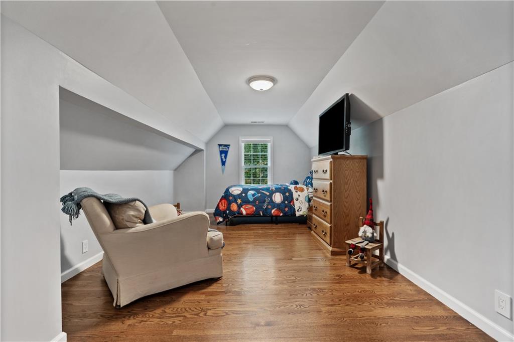 5307 Aberdeen Road Fairway, KS 66205 - Photo 25 of 36 Gallery Image 25