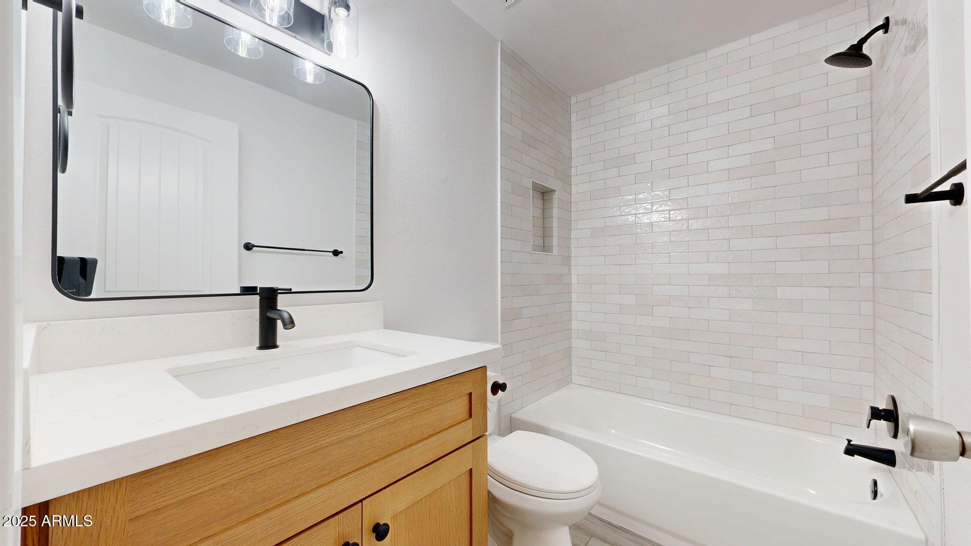 1118 North Granite Reef Road Scottsdale, AZ 85257 - Photo 12 of 12 Hall Bathroom