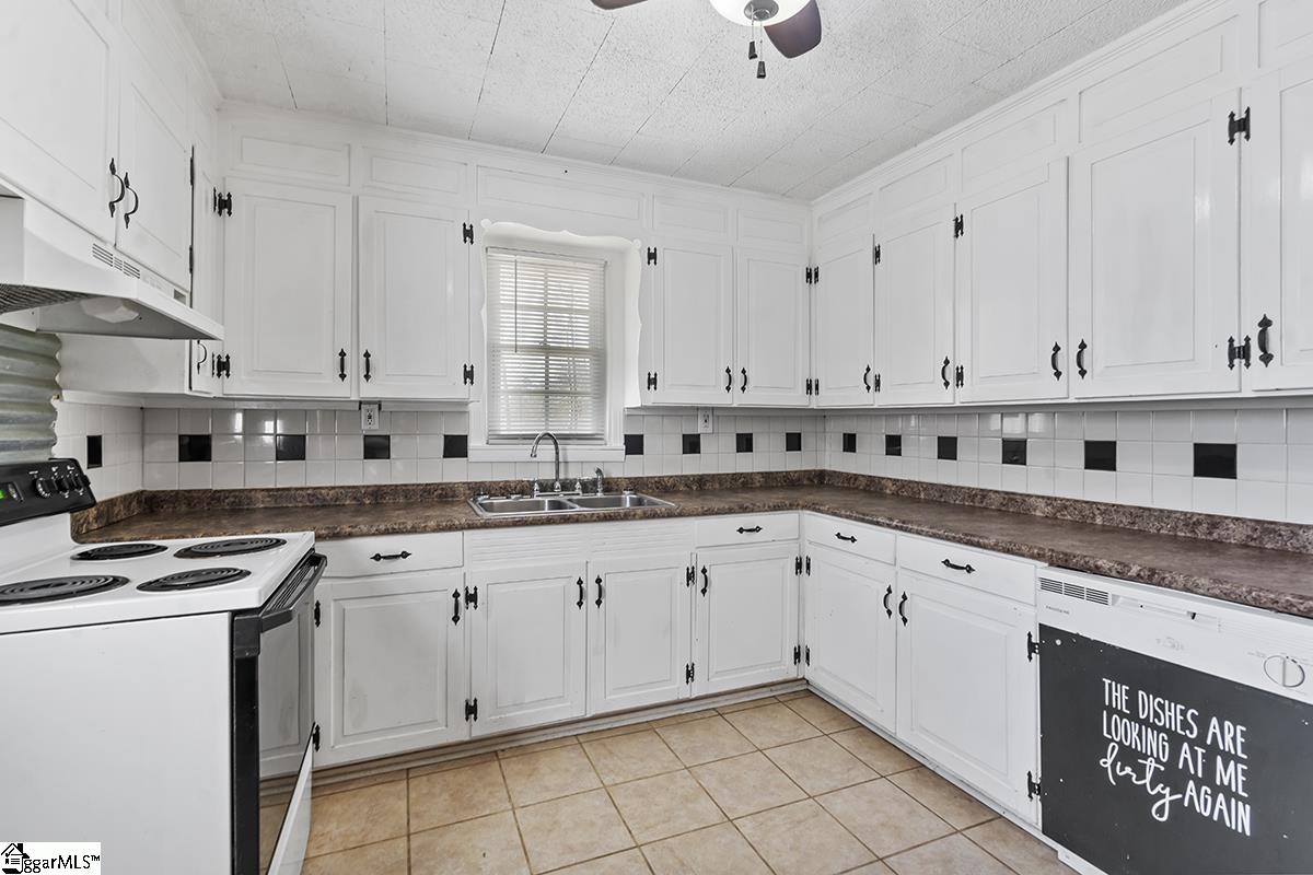 437 Sugar Creek Road Laurens, SC 29360 - Photo 6 of 17