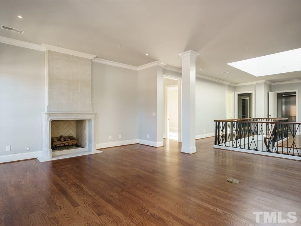 2011 Fairview Road, Unit 300 Raleigh, NC 27608 - Photo 7 of 23 Photo 7