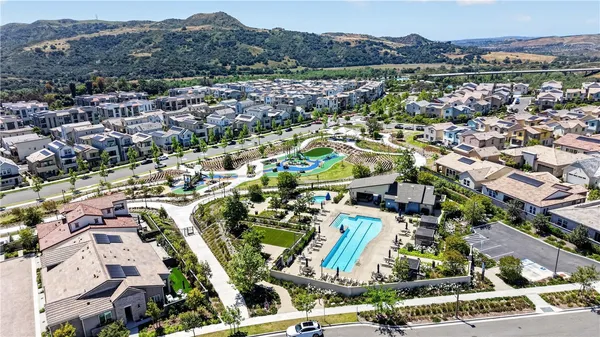 $1,195,000 | 752 Sunrise Road, Rancho Mission Viejo, CA 92694
