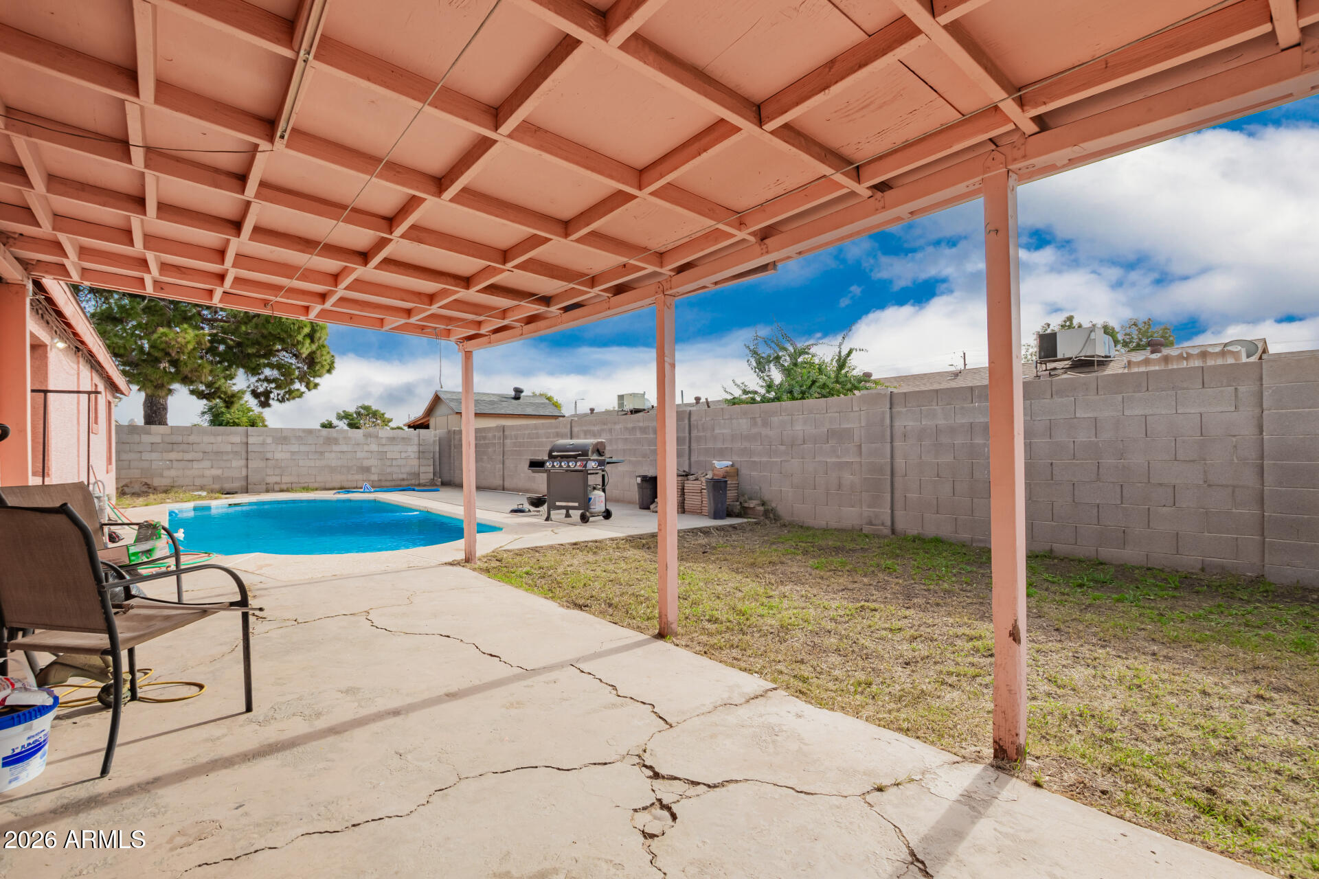 6423 West Almeria Road Phoenix, AZ 85035 - Photo 24 of 31 a view of a backyard