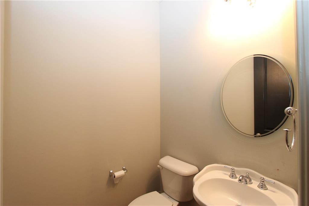 160 West Ridge Way Roswell, GA 30076 - Photo 14 of 30