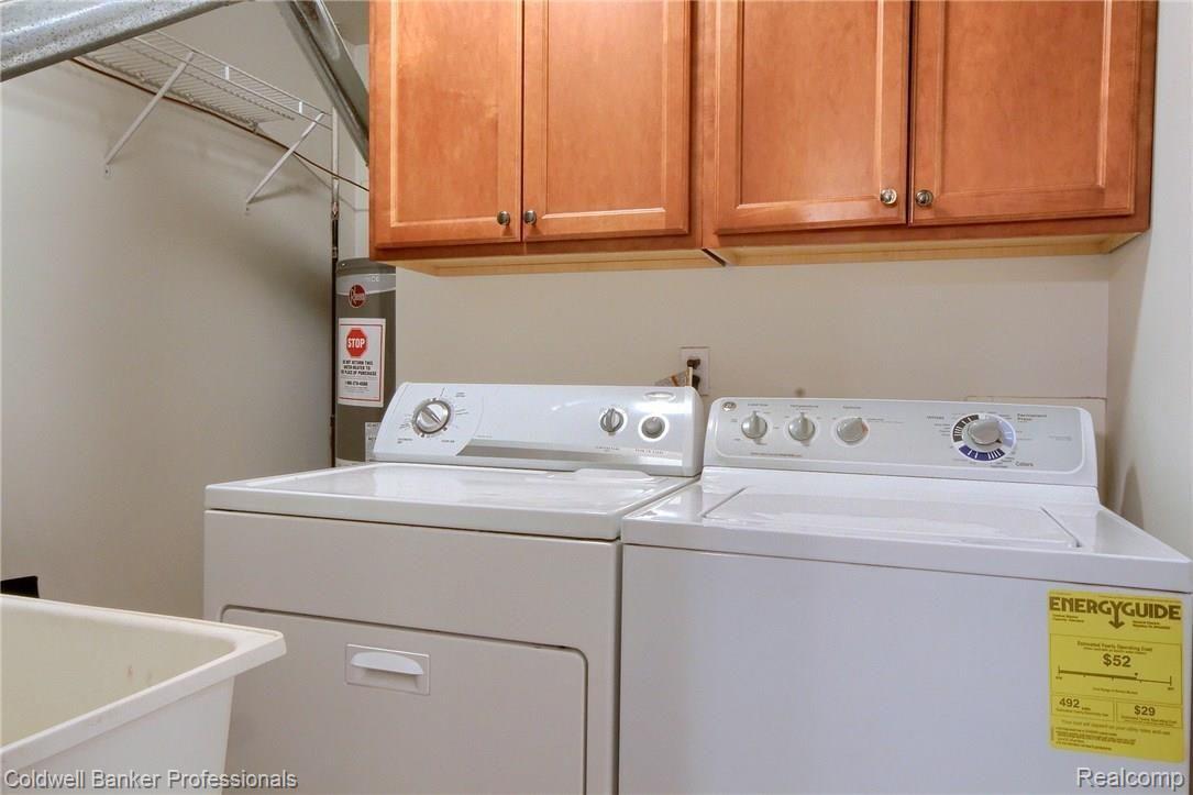 45481 North Stonewood Road Canton, MI 48187 - Photo 24 of 32 Laundry_Room.jpg