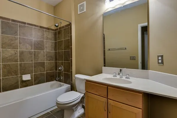 $2,600 | 3000 Vanderbilt Place, Unit 404, Nashville, TN 37212