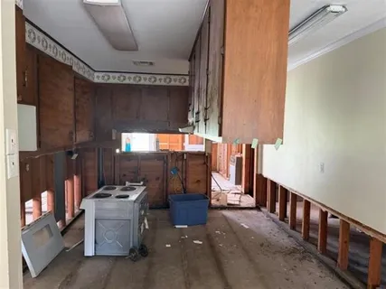 $67,000 | 308 East Claude Street, Lake Charles, LA 70605