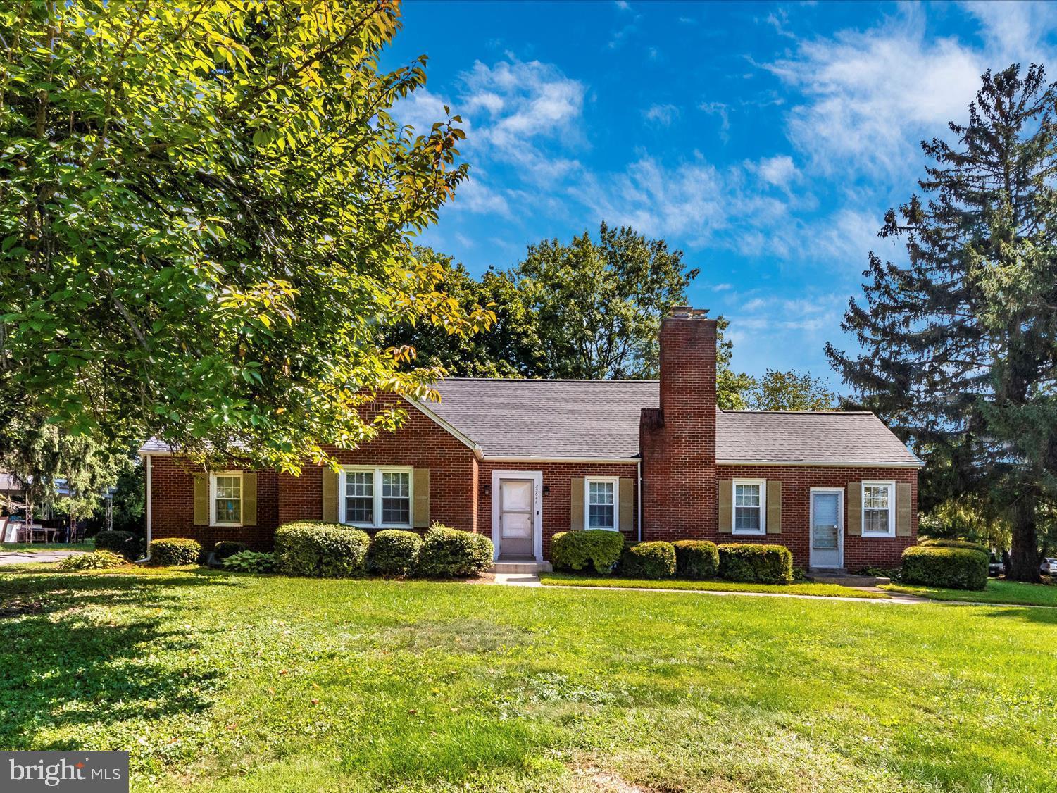 25641 Ridge Road Damascus, MD 20872 - Photo 1 of 51 All brick cape cod home in Damascus!
