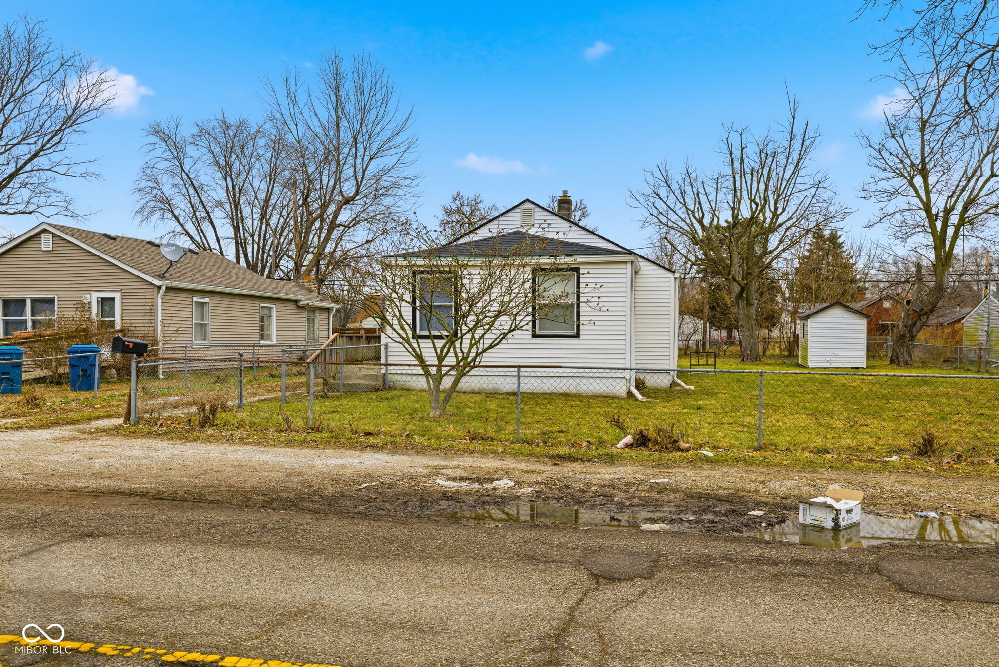 3245 Foltz Street Indianapolis, IN 46221 - Photo 4 of 29