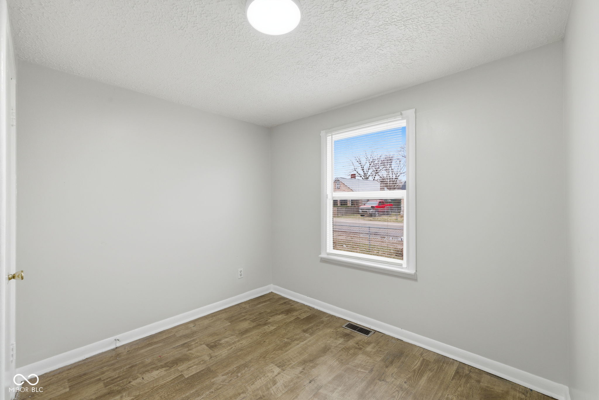 3245 Foltz Street Indianapolis, IN 46221 - Photo 8 of 29