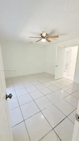 $1,900 | 20337 Northeast 2nd Avenue, Unit 16, Miami, FL 33179