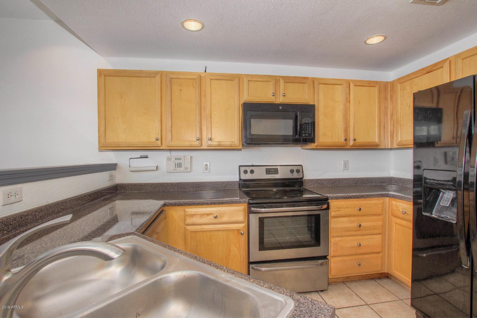 3150 East Beardsley Road, Unit 1107 Phoenix, AZ 85050 - Photo 14 of 43 1107 at 3150 E Beardsley (20)