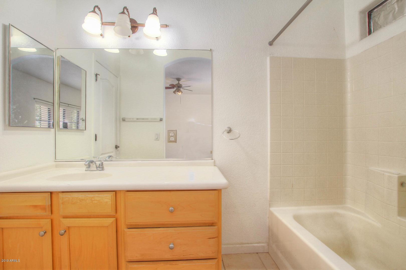 3150 East Beardsley Road, Unit 1107 Phoenix, AZ 85050 - Photo 34 of 43 1107 at 3150 E Beardsley (35)