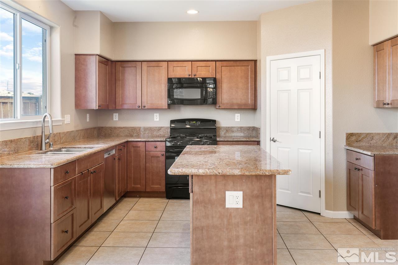 3710 Coastal Street Reno, NV 89512 - Photo 3 of 29 Photo 3