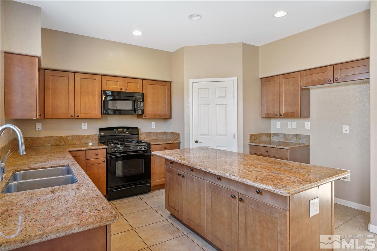 3710 Coastal Street Reno, NV 89512 - Photo 7 of 29 Photo 7