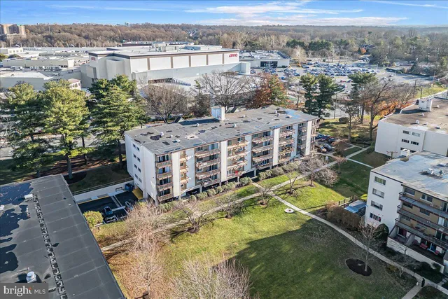 $265,000 | 10320 Westlake Drive, Unit E409, Bethesda, MD 20817