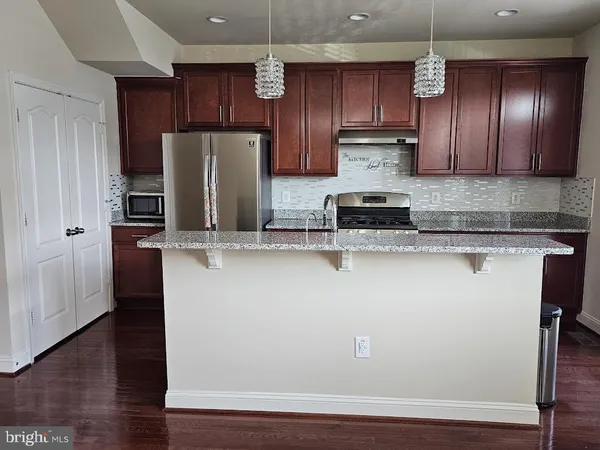 $3,200 | 11875 Snowden Farm Parkway, Clarksburg, MD 20871