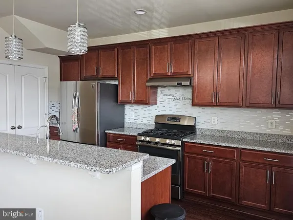 $3,200 | 11875 Snowden Farm Parkway, Clarksburg, MD 20871