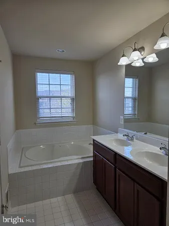 $3,200 | 11875 Snowden Farm Parkway, Clarksburg, MD 20871