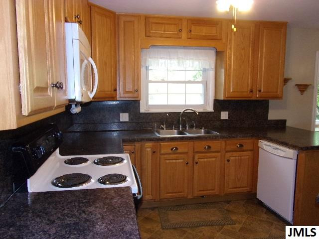 1513 Jericho Road Jackson, MI 49203 - Photo 4 of 19 Photo 4
