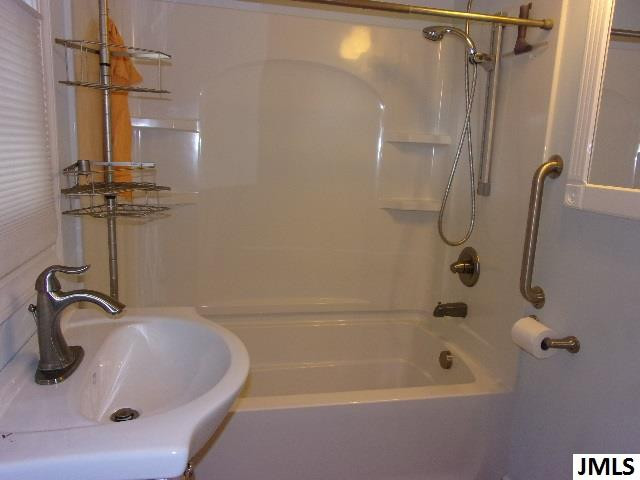 1513 Jericho Road Jackson, MI 49203 - Photo 10 of 19 Photo 10