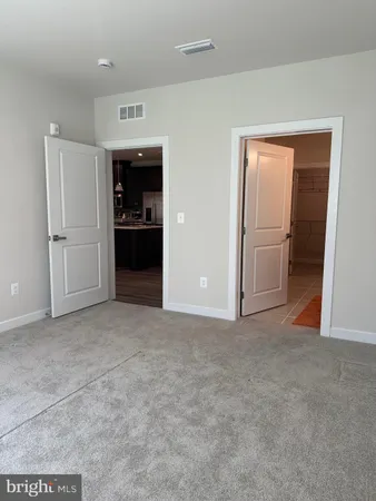 $415,000 | 10391 Resort Road, Unit V, Ellicott City, MD 21042