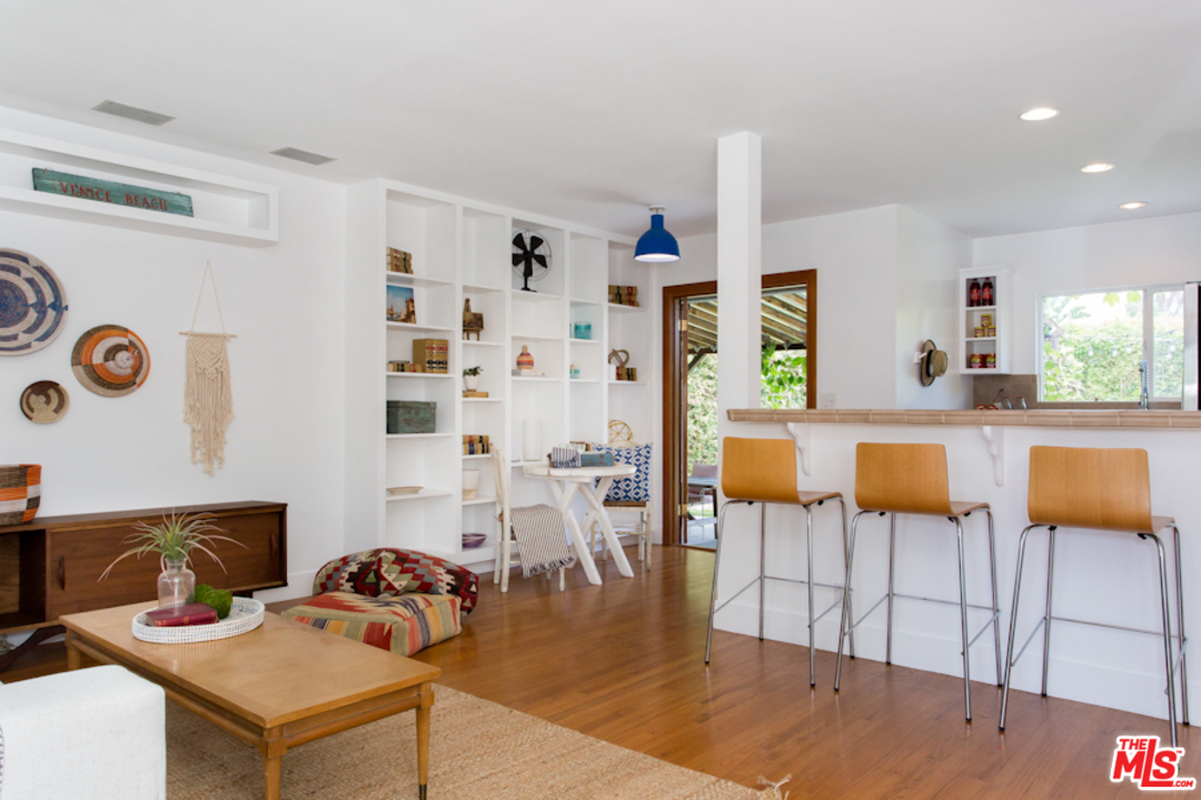 4036 Alla Road Los Angeles, CA 90066 - Photo 2 of 20 Gallery Image 2