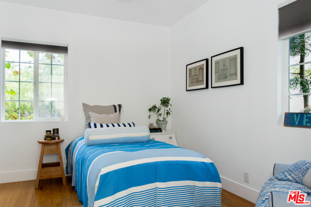 4036 Alla Road Los Angeles, CA 90066 - Photo 17 of 20 Gallery Image 17