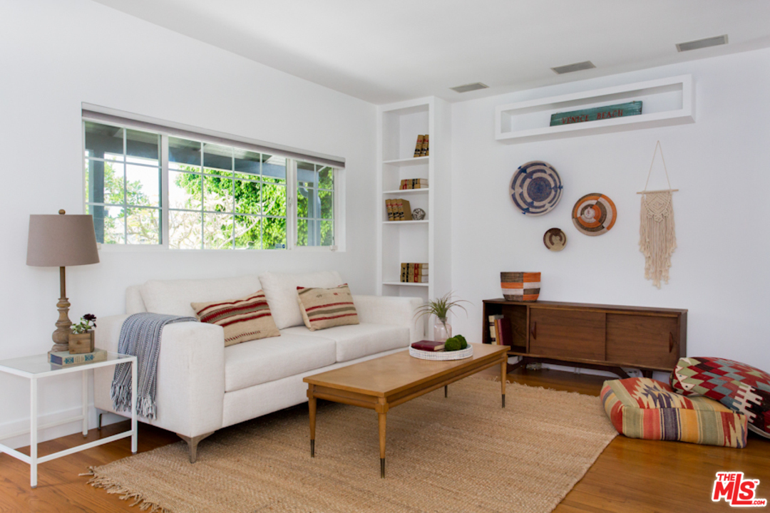 4036 Alla Road Los Angeles, CA 90066 - Photo 3 of 20 Gallery Image 3