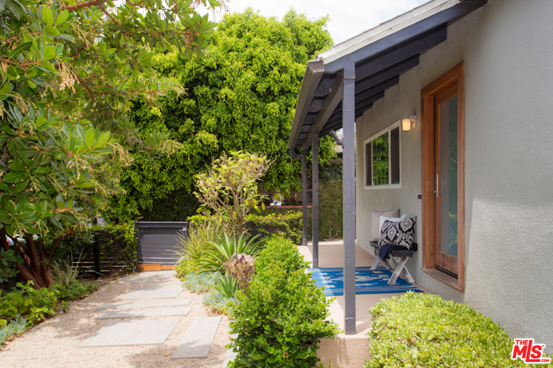 4036 Alla Road Los Angeles, CA 90066 - Photo 6 of 20 Gallery Image 6