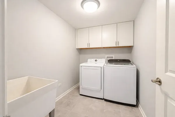 $384,900 | 223-231 Lakeshore Drive, Oswego, IL 60543