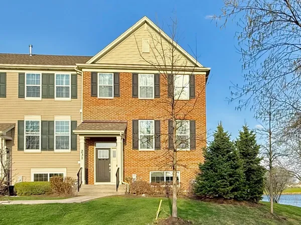 $384,900 | 223-231 Lakeshore Drive, Oswego, IL 60543
