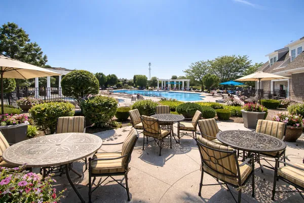 $384,900 | 223-231 Lakeshore Drive, Oswego, IL 60543