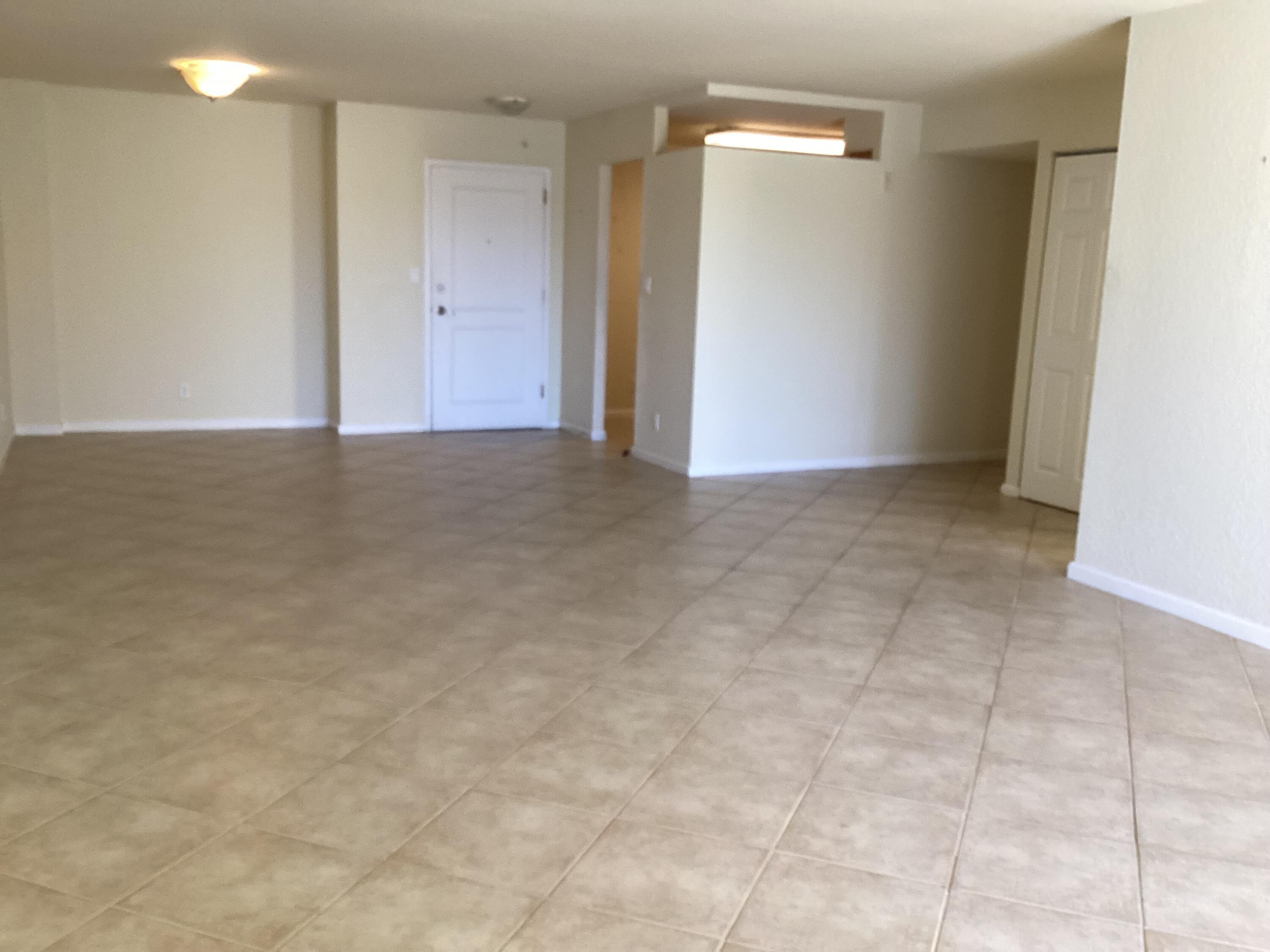 1000 Spanish River Road, Unit 3K Boca Raton, FL 33432 - Photo 8 of 32 a view of an empty room