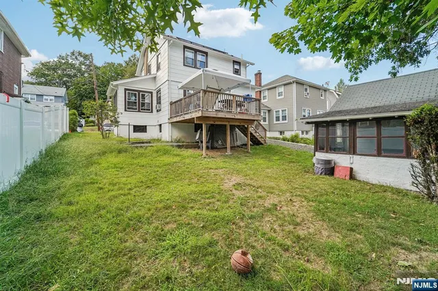 $500,000 | 1485 Gaylord Terrace, Teaneck, NJ 07666