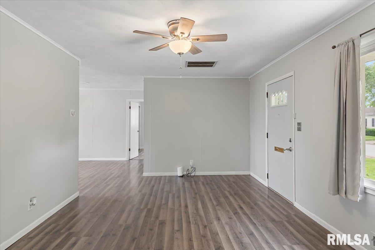 8 Melody Lane Springfield, IL 62702 - Photo 6 of 24