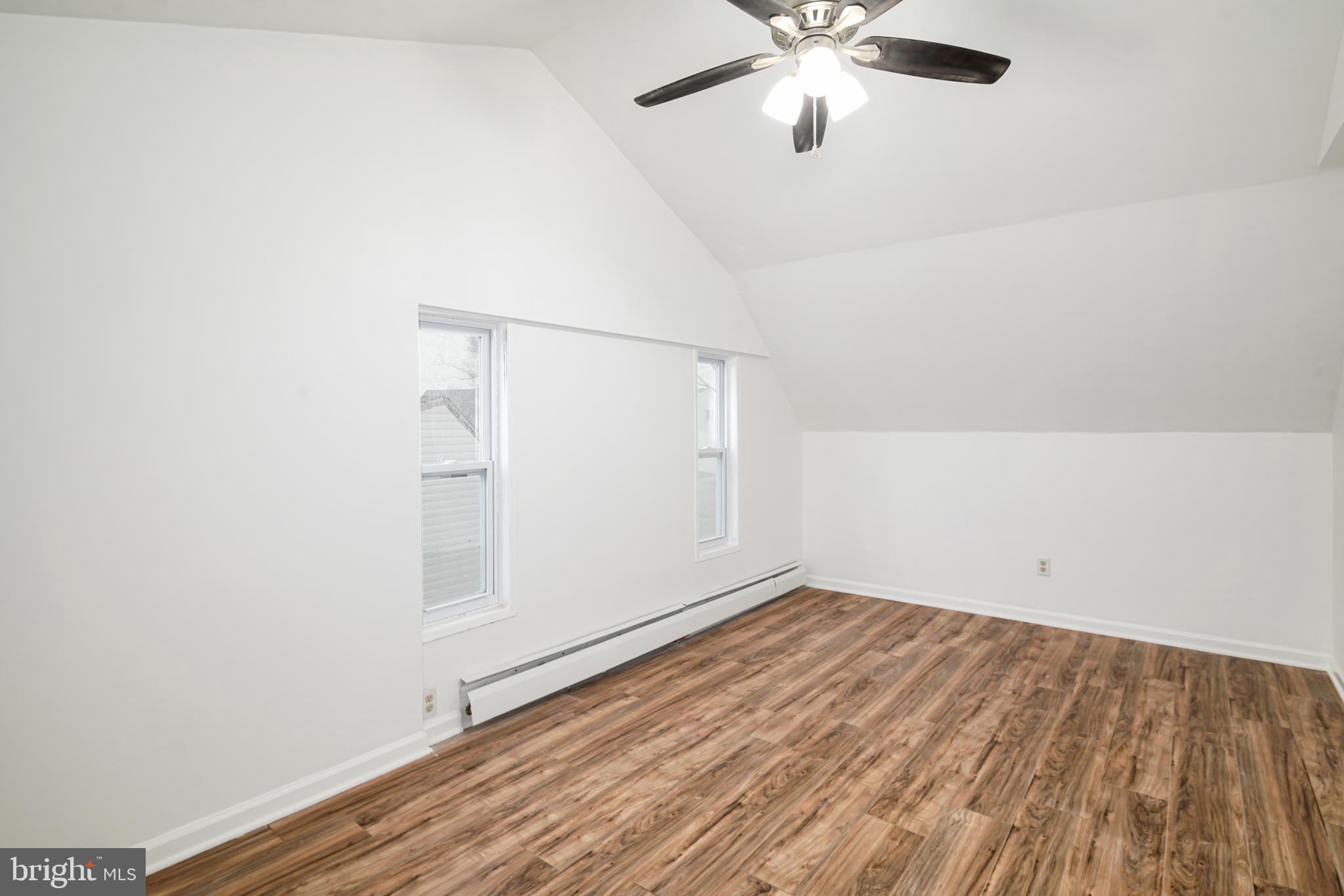29 Plumtree Road Levittown, PA 19056 - Photo 24 of 33 and Lots of Space