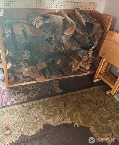 $235,000 | 1102 Water Street, Raymond, WA 98577