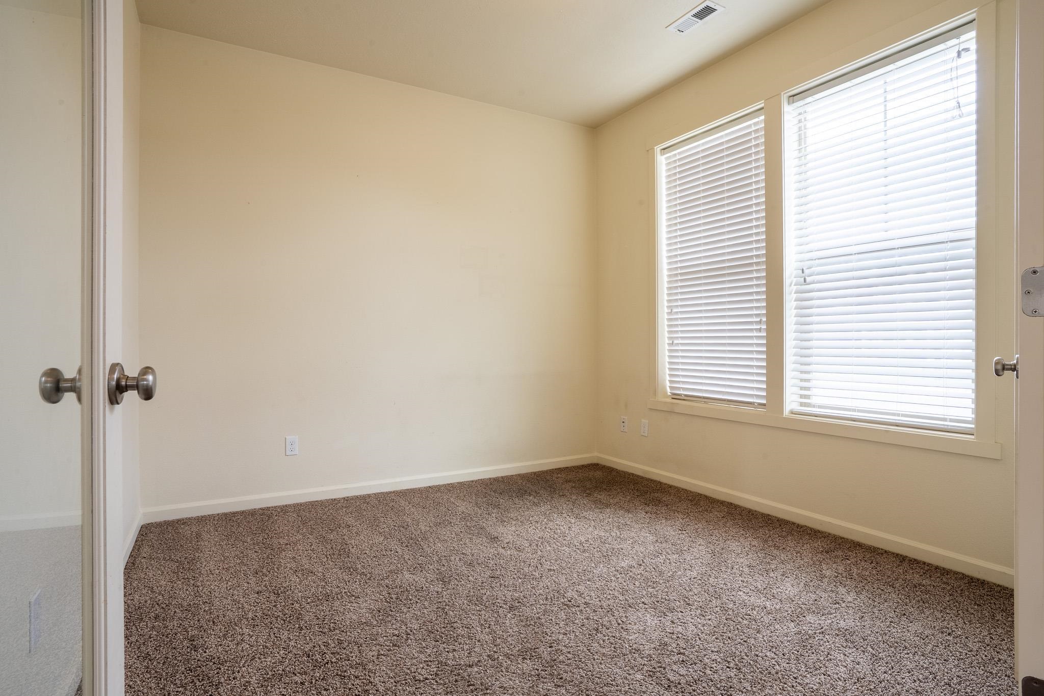 9005 West Silver Street Cheney, WA 99004 - Photo 10 of 39