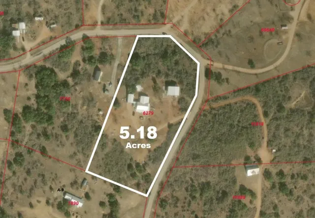 $804,000 | 212 Rio Llano Drive East, Llano, TX 78643