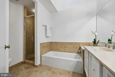 $799,900 | 5904 Valerian Lane, Rockville, MD 20852