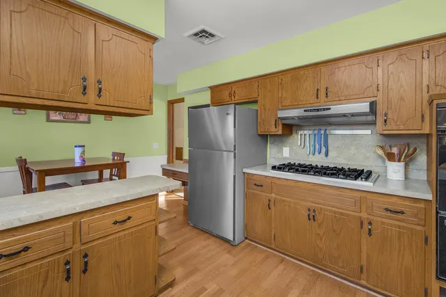 $599,900 | 5730 Echo Road, Excelsior, MN 55331