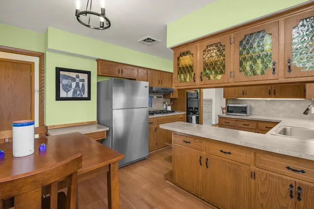 $599,900 | 5730 Echo Road, Excelsior, MN 55331