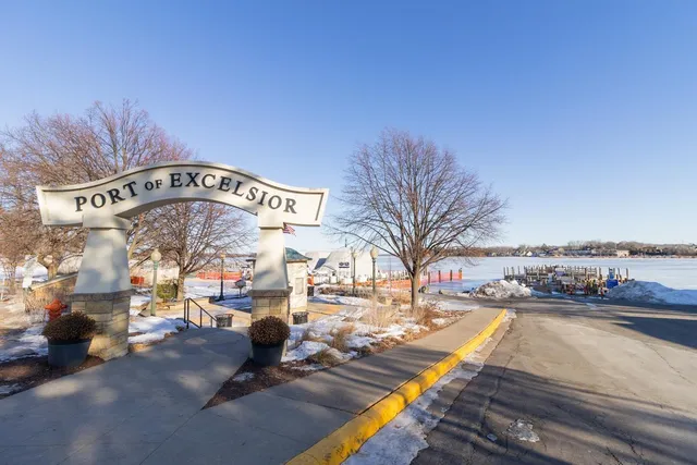 $599,900 | 5730 Echo Road, Excelsior, MN 55331