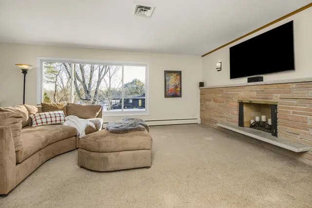 $599,900 | 5730 Echo Road, Excelsior, MN 55331