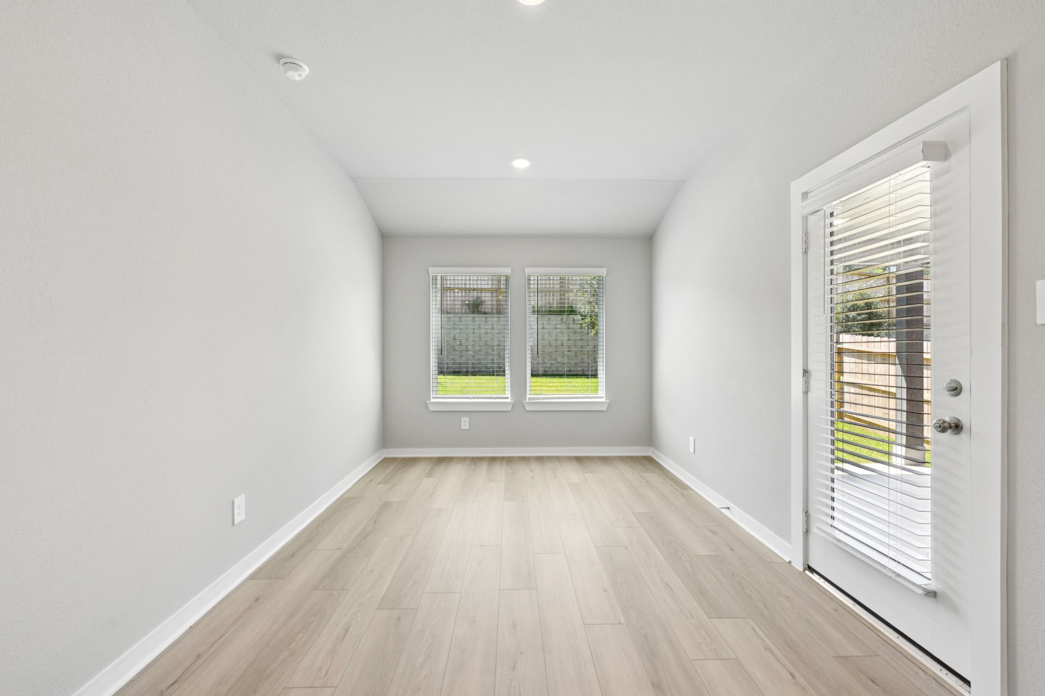 17877 Stone Terrace Lane Montgomery, TX 77316 - Photo 4 of 34