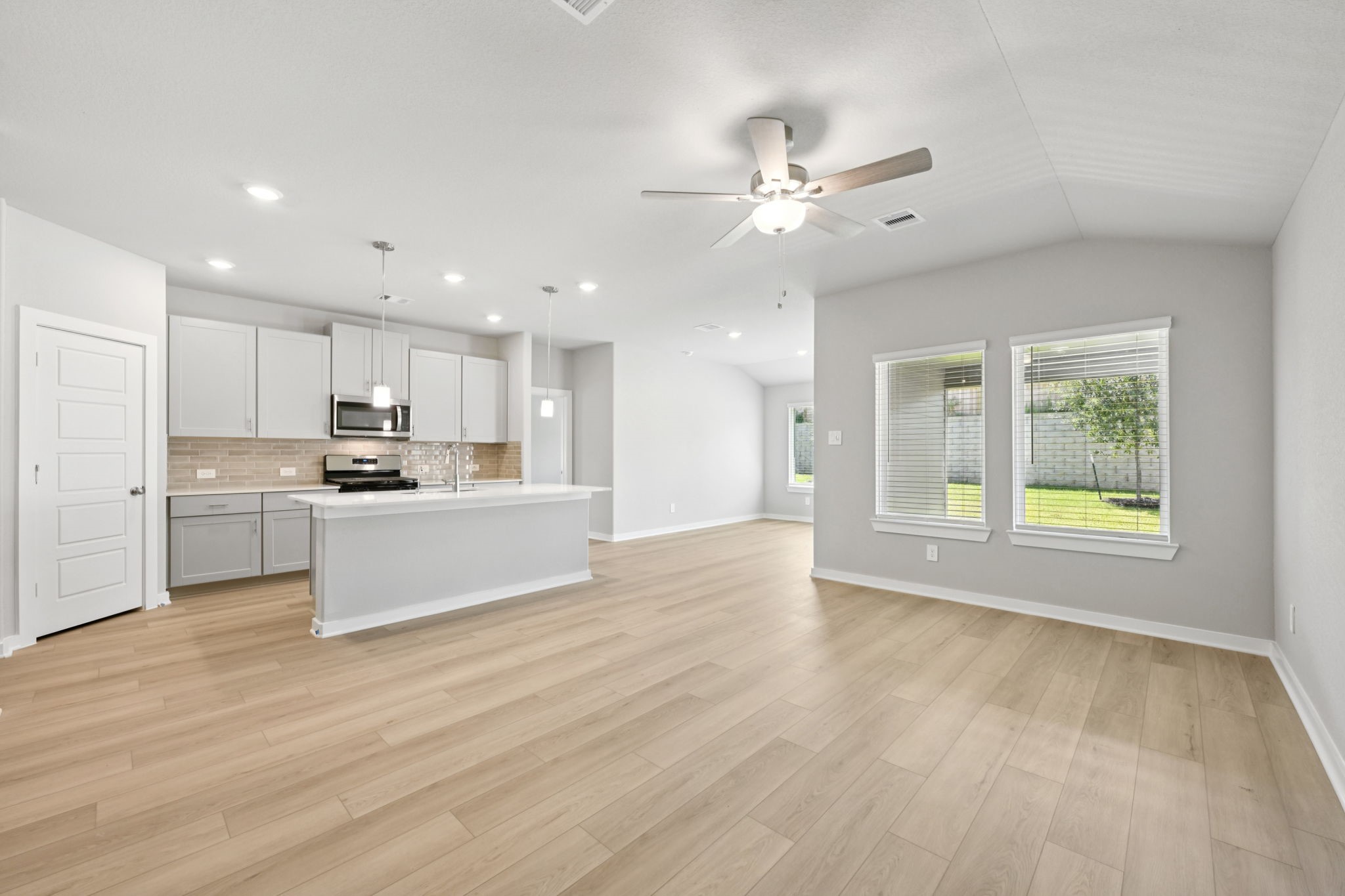 17877 Stone Terrace Lane Montgomery, TX 77316 - Photo 7 of 34